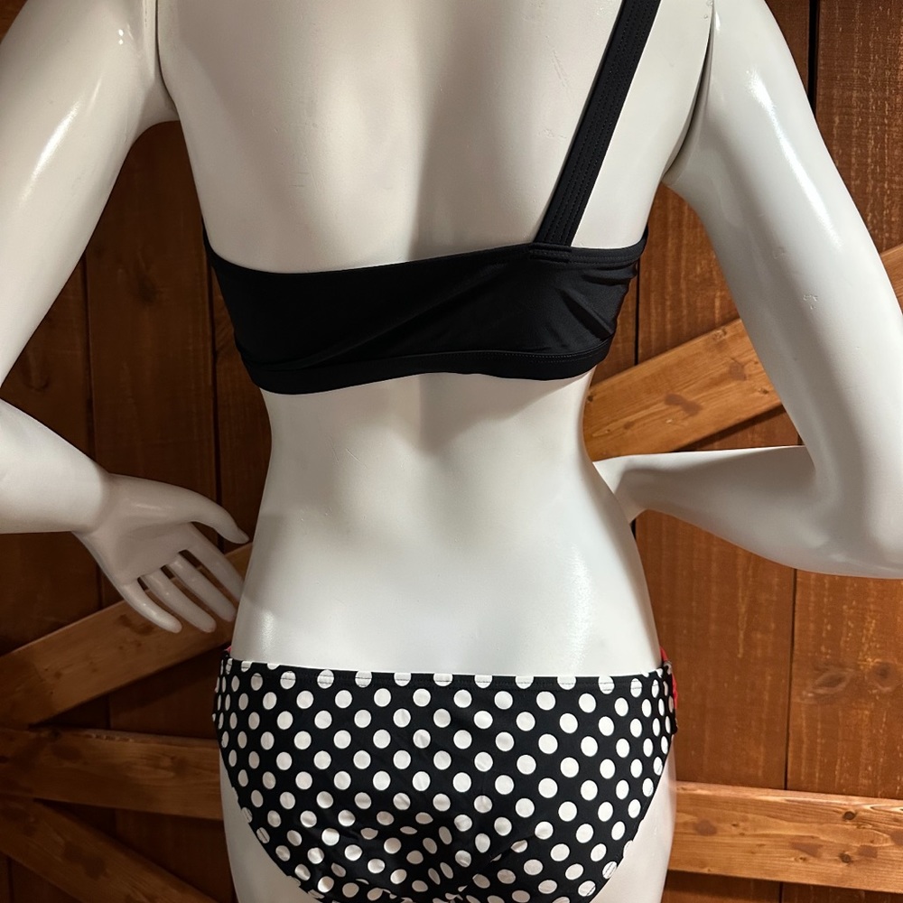 Bathing Suit - Picture 3 of 3